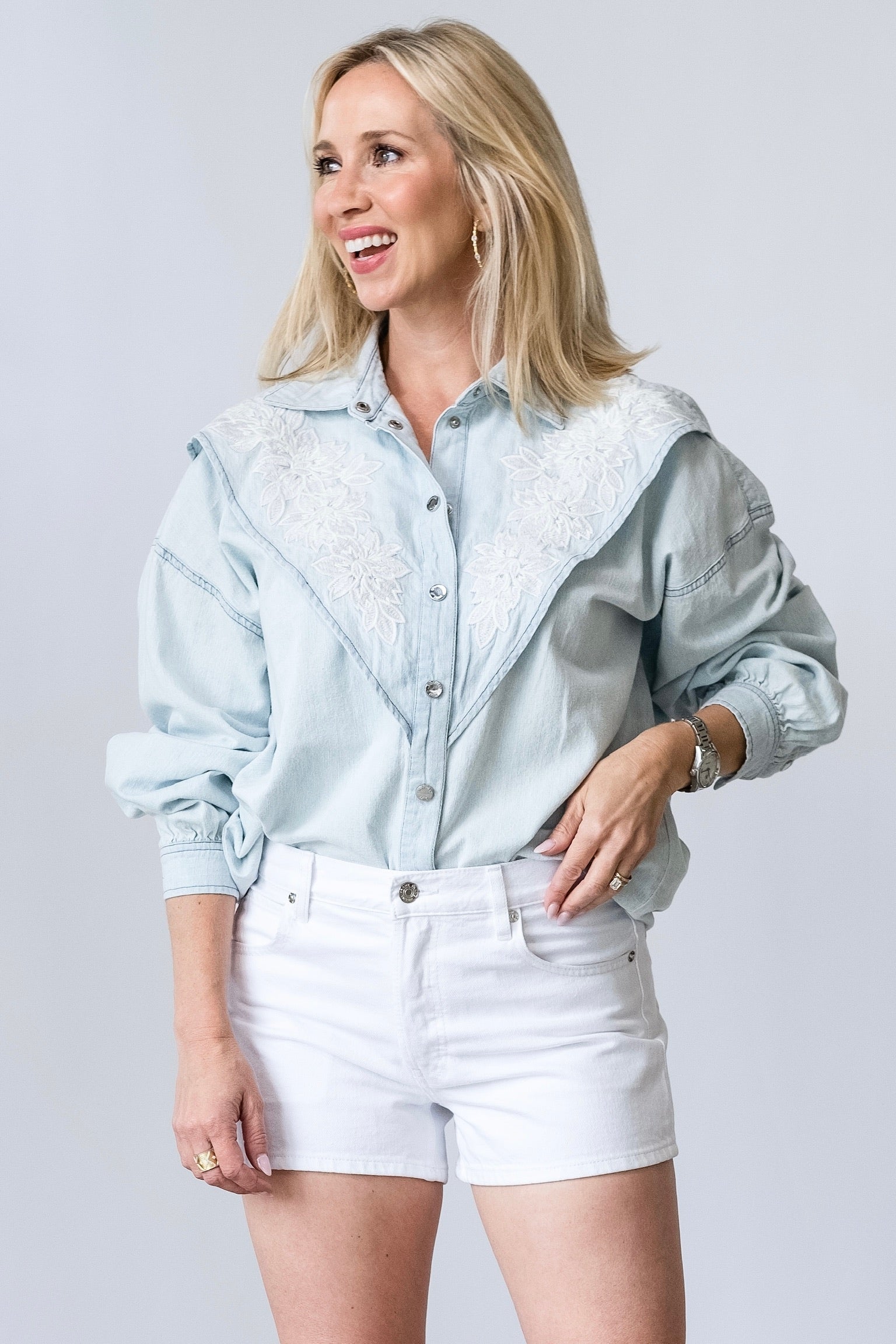 The Hang Short in White - Lukka Boutique