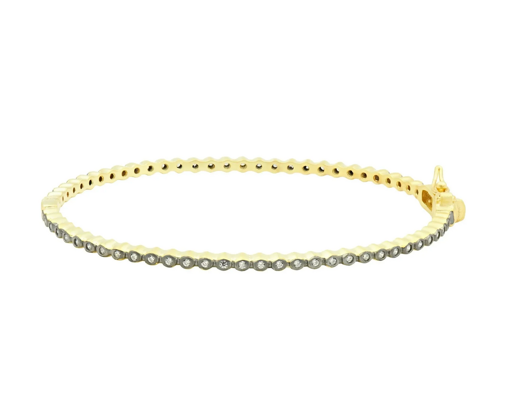 Signature Bezel Pave Hingle Bangle