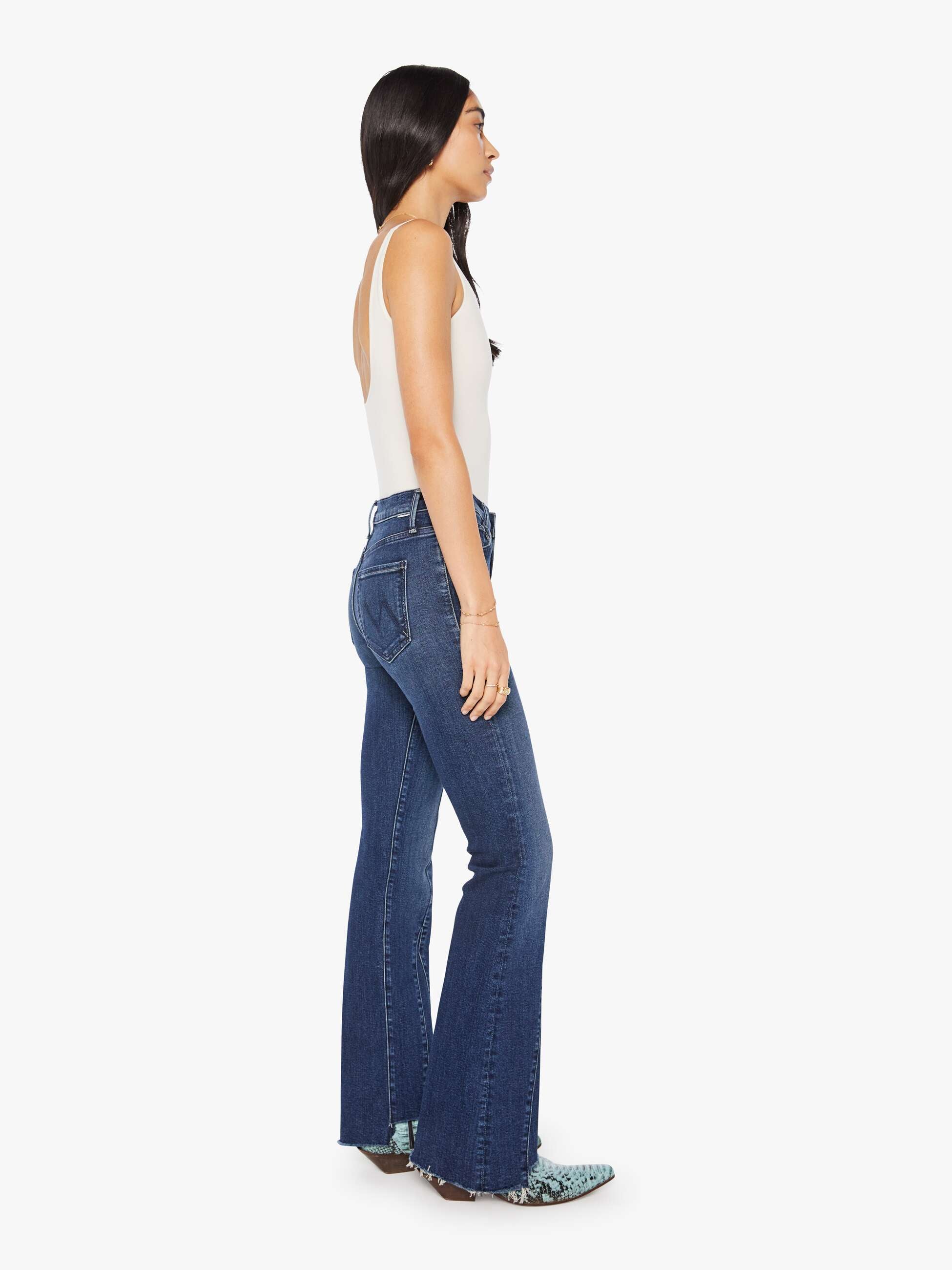 The Insider Skimp Pointy Fray in You're A Riot - Lukka Boutique