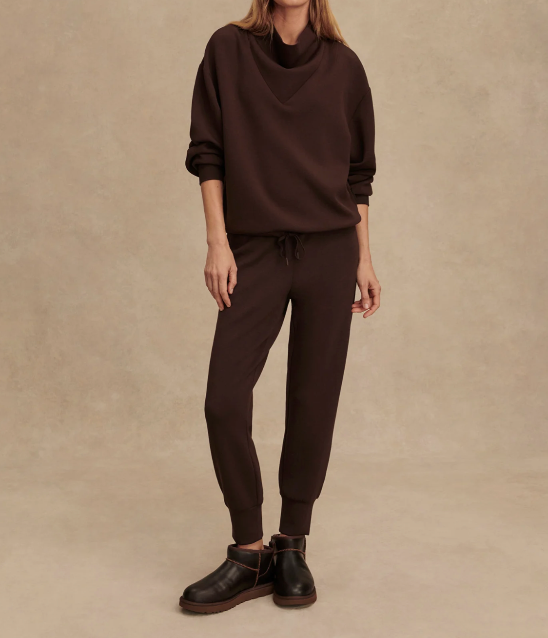 Betsy Sweatshirt in Coffee Bean - Lukka Boutique