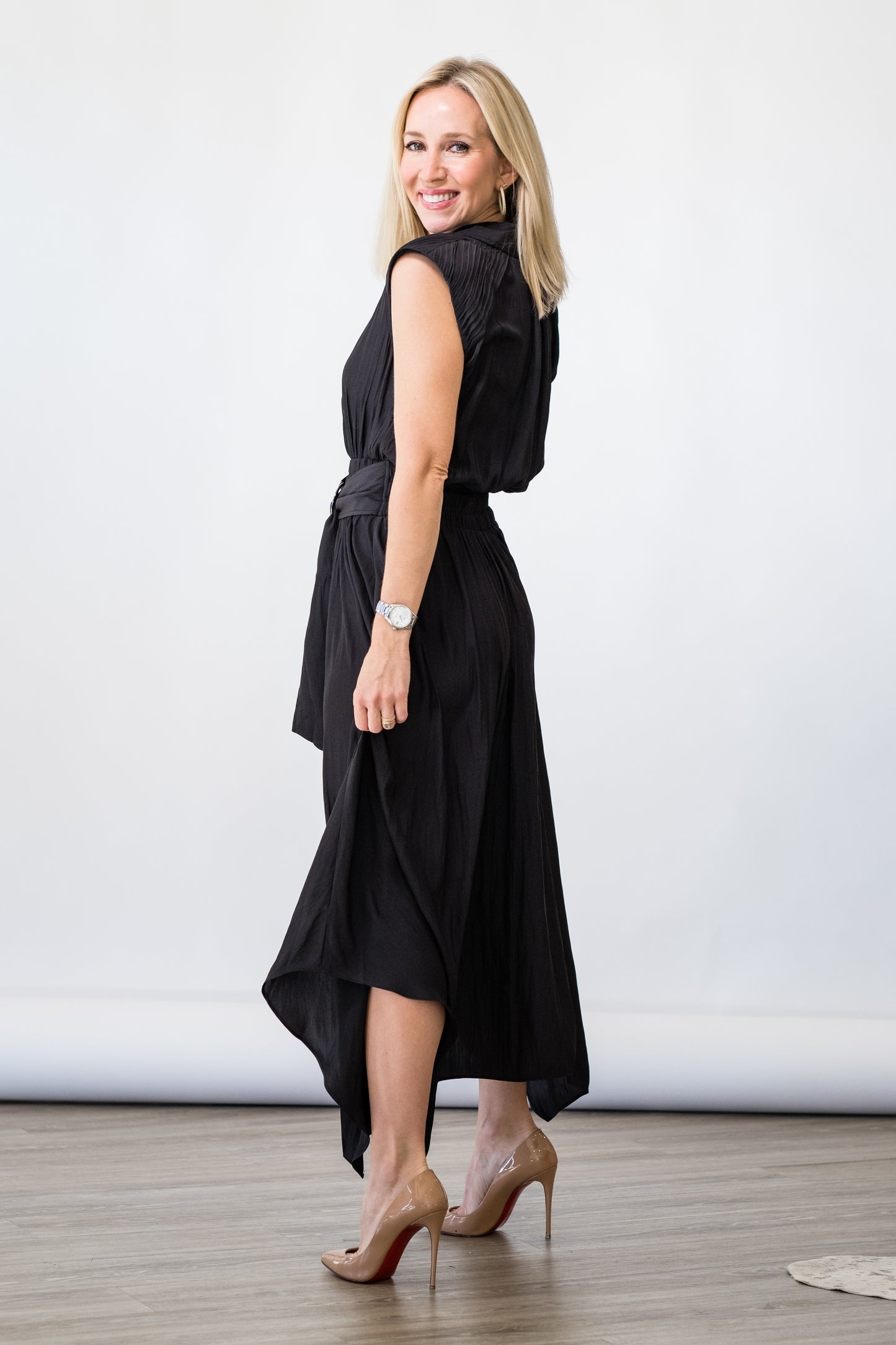 
                  
                    Ivy Dress in Black - Capital
                  
                