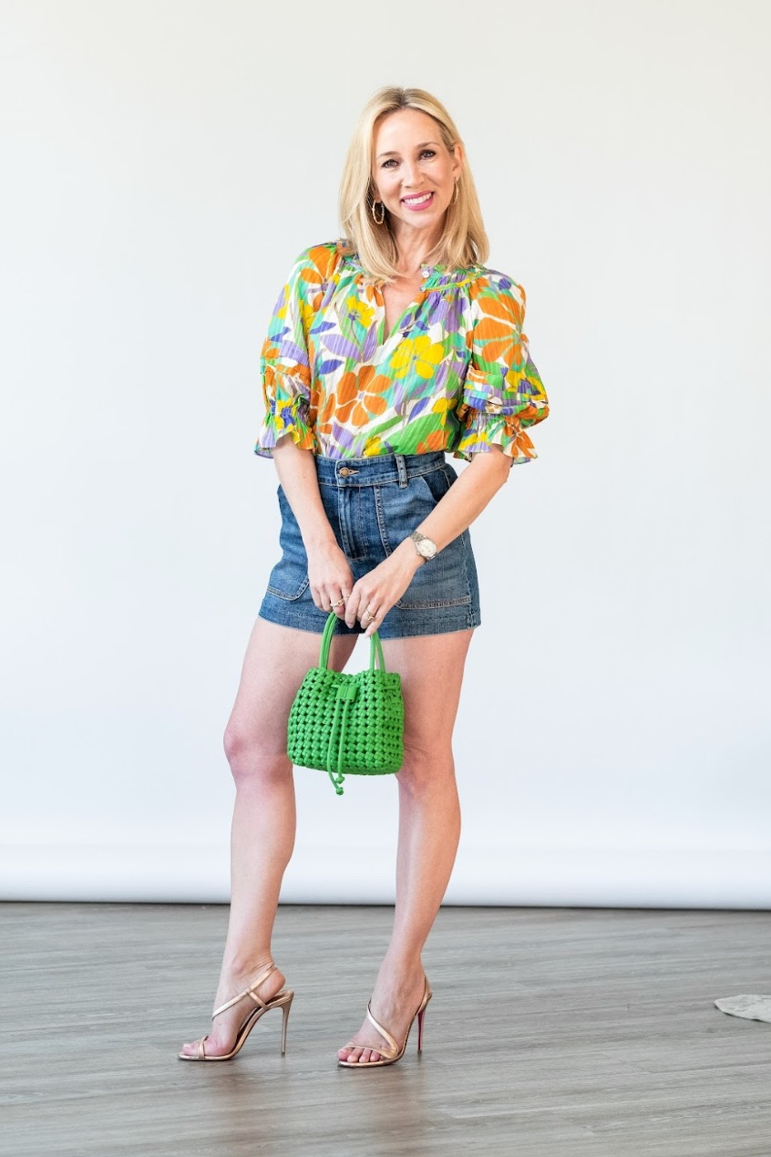 Hilary Short in Medium Wash - Lukka Boutique