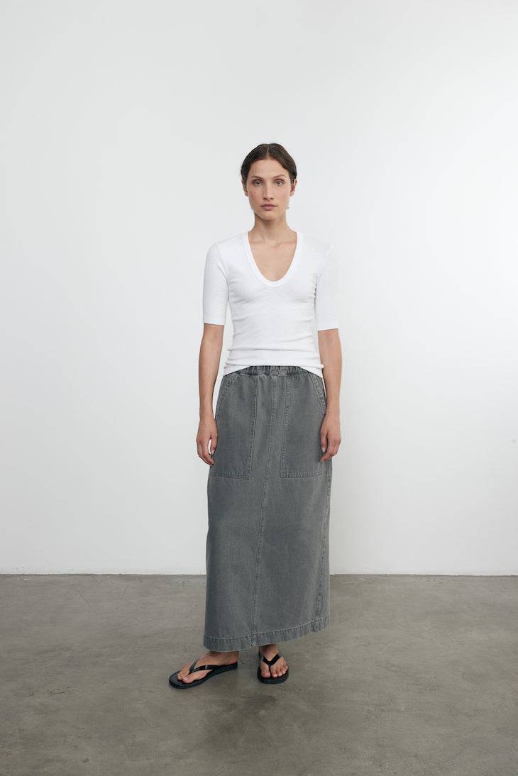 Textured Rib Half Sleeve U Tee in White - Lukka Boutique