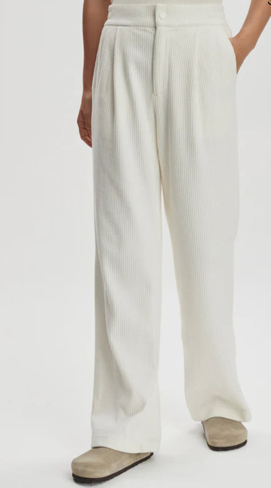 
                  
                    Aberdeen Straight Leg Pant in Egret
                  
                