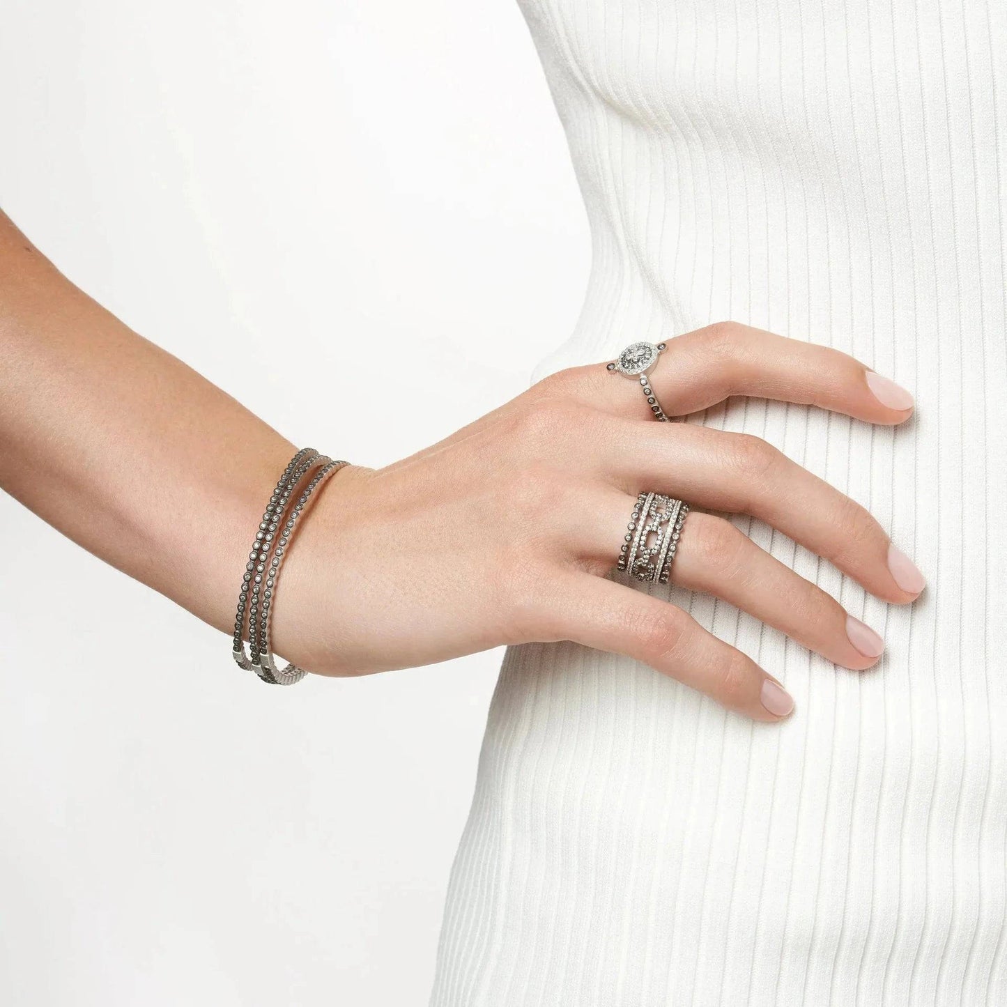 Signature Pave Hingle Bangle