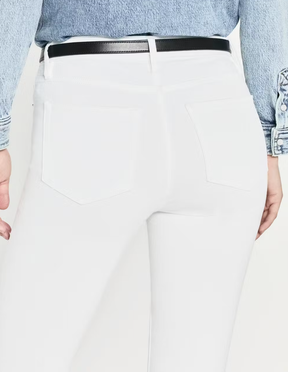 
                  
                    Le Crop Mini Boot in Blanc
                  
                