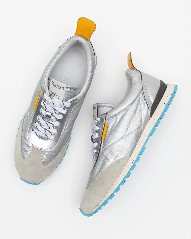 
                  
                    Tokyo Sneaker
                  
                
