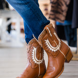 The Jolene in Caramel/Bone Cowhide