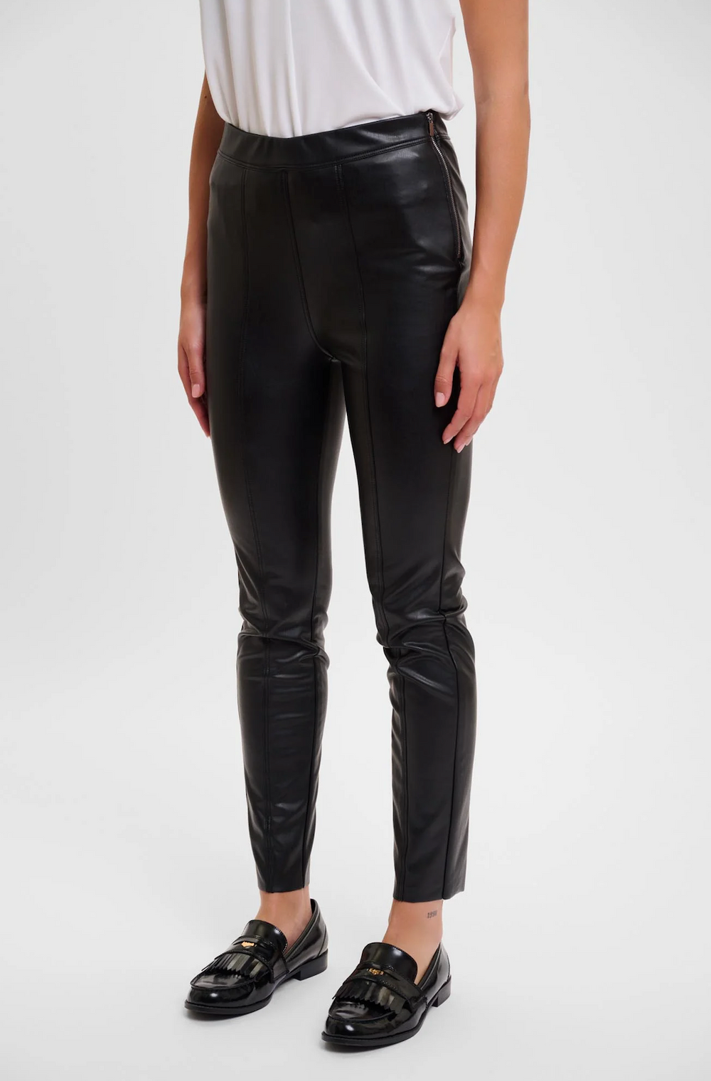 Maisa Faux Leather Legging