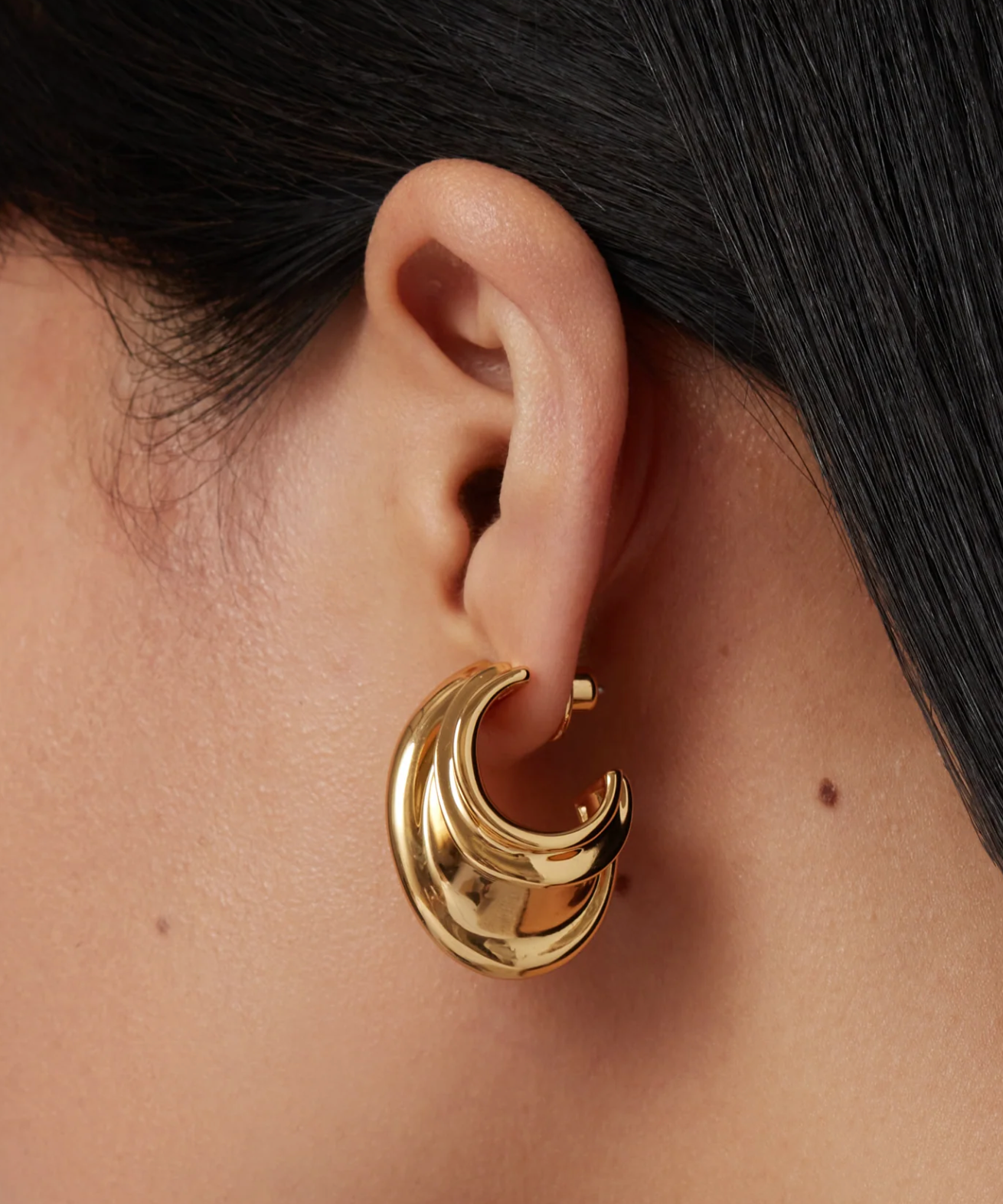Leona Hoops in Gold - Lukka Boutique