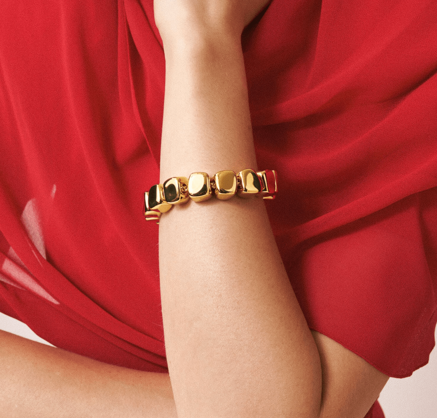 Mini Organic Shaped Bracelet in Gold - Lukka Boutique